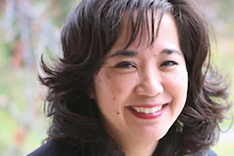 Headshot of Lisa Tsuchitani